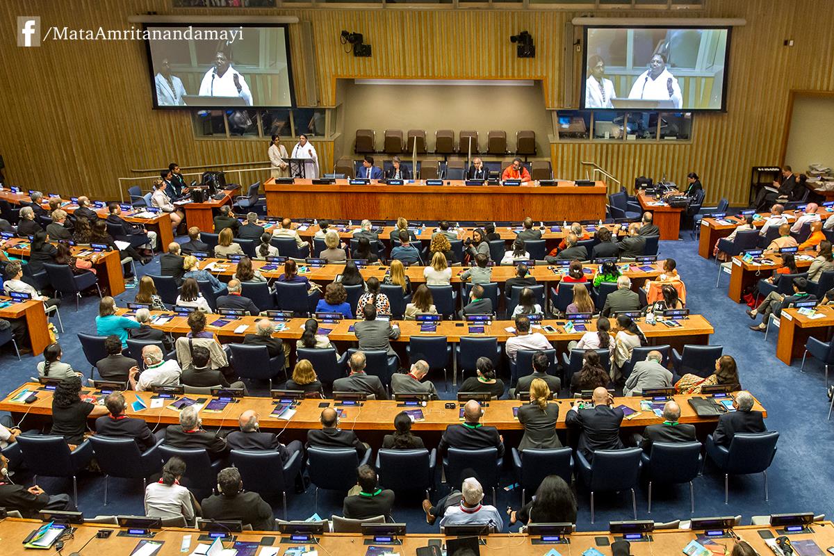 Amma bei den Vereinten Nationen, 8. Juli 2015